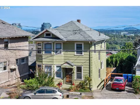 4118 SW View Point Ter, Portland, OR 97239