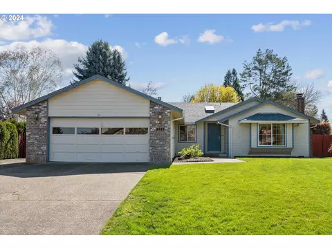 5780 NE Harvest St, Hillsboro, OR 97124