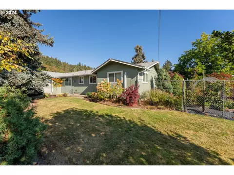 548 Arvilla Way, Sutherlin, OR 97479