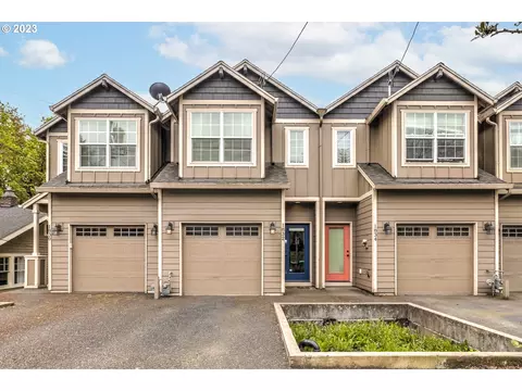 1832 SW Evans St, Portland, OR 97219