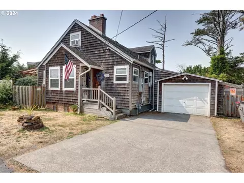 2264 S Columbia Dr, Seaside, OR 97138