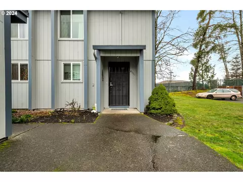 4111 NE 8th St, Gresham, OR 97030