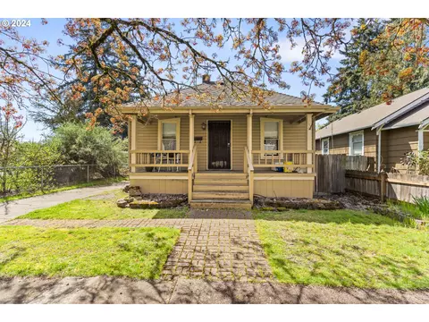 1480 Bellevue St, Salem, OR 97301