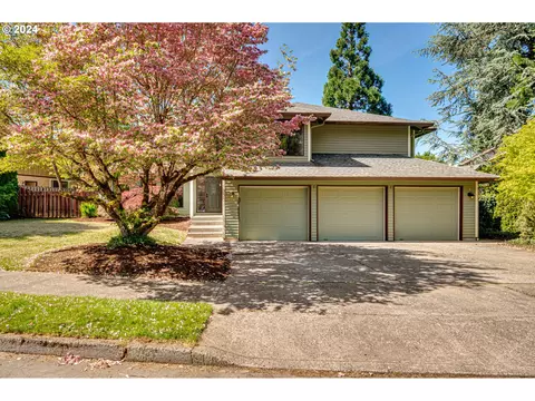 12204 NW 10th Ave, Vancouver, WA 98685