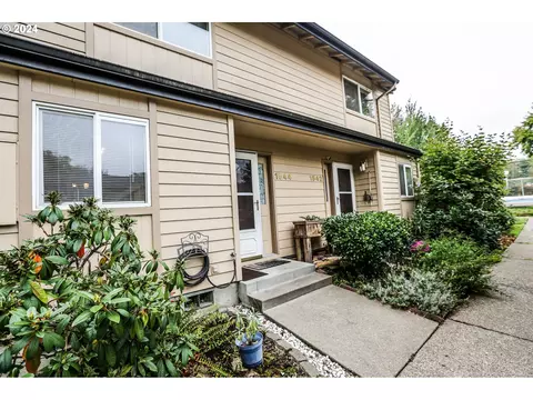 1544 Fetters Loop, Eugene, OR 97402 photo 1