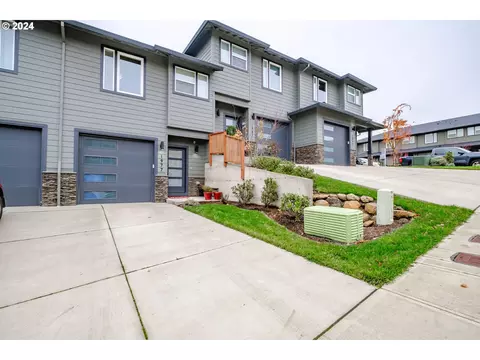 1977 SE Hawksview Ave, Salem, OR 97306