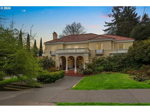 2400 SW Park Pl, Portland, OR 97205
