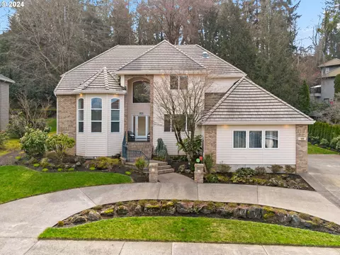1608 NW Lacamas Dr, Camas, WA 98607