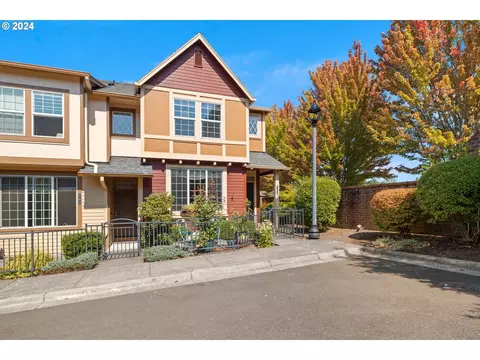 17009 SW Pleasanton Ln, Beaverton, OR 97003