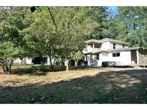 32800 Cedar Valley Rd, Gold Beach, OR 97444