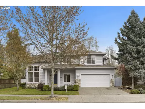 1091 NE Creeksedge Dr, Hillsboro, OR 97124