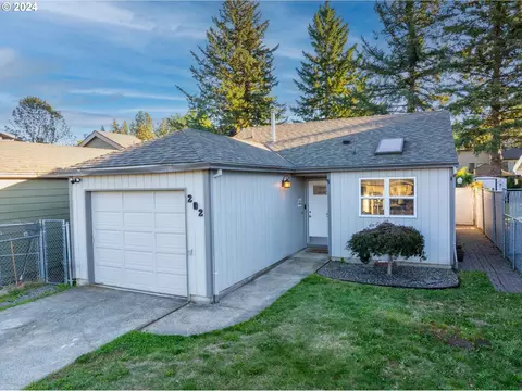 202 SE 34th Cir, Troutdale, OR 97060