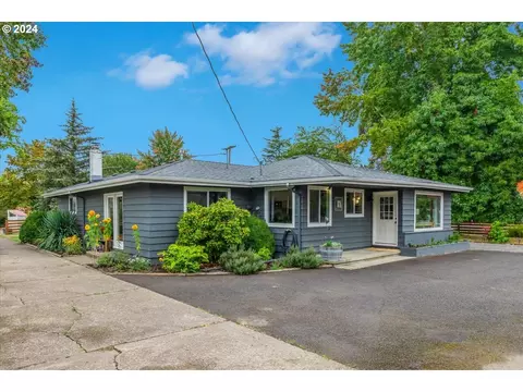 12520 NE Honey Ln, Newberg, OR 97132
