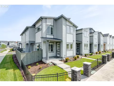 4212 SE Century Blvd, Hillsboro, OR 97123