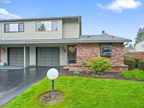 16641 NE Halsey St, Portland, OR 97230