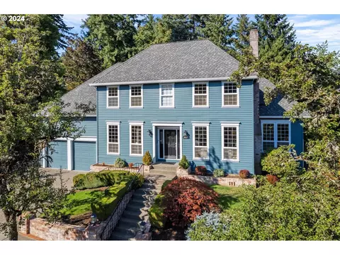 16185 SW Nighthawk Dr, Beaverton, OR 97007