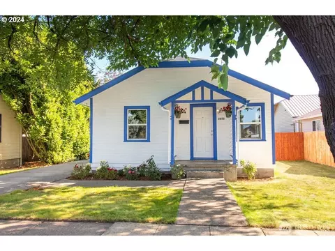 3053 Garfield St, Longview, WA 98632