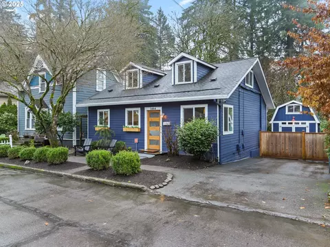 1464 Buck St, West Linn, OR 97068
