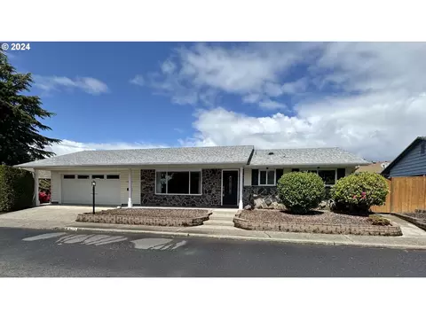 16275 SW King Charles Ave, Portland, OR 97224
