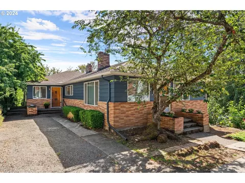 3320 SW 11th Ave, Portland, OR 97239