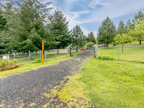 28939 SE Davis Rd, Estacada, OR 97023