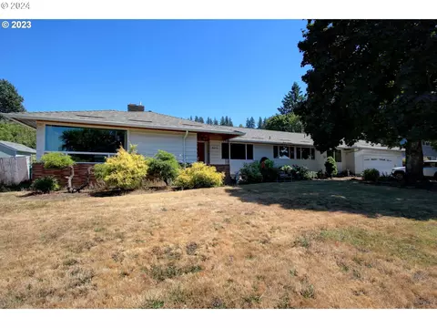 8852 SE 91st Ave, Happy Valley, OR 97086