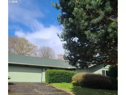 6206 NW Cherry St, Vancouver, WA 98663