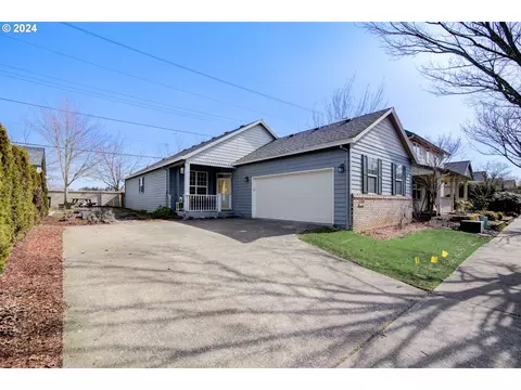 1184 NE Multnomah Dr, Fairview, OR 97024