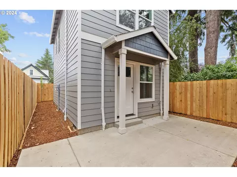 6921 SE Pardee St #B, Portland, OR 97206
