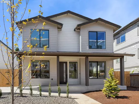 451 NE 74th Ave #4, Portland, OR 97213