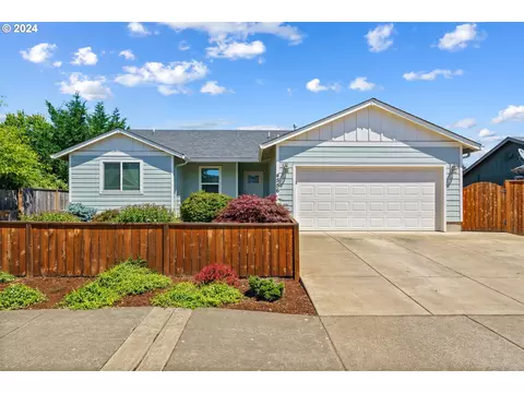 4556 Manzanita St, Sweet Home, OR 97386