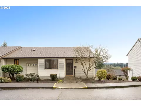 12092 SW Royal Ct, Portland, OR 97224