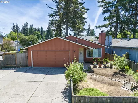 11854 SE Washington St, Portland, OR 97216