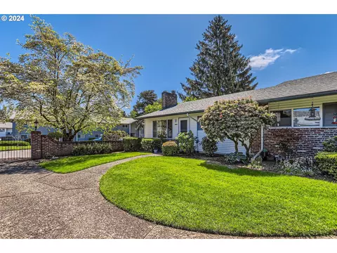 1001 NE 90th Ave #A, Portland, OR 97220
