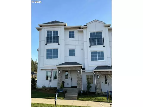 12037 SW Quaratz Pl, Beaverton, OR 97007
