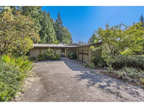 10400 SEastmont Dr, Damascus, OR 97089