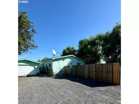180 Crimson Ln, Irrigon, OR 97844