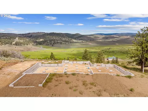 20271 Riata Ln #S-21, Seneca, OR 97873