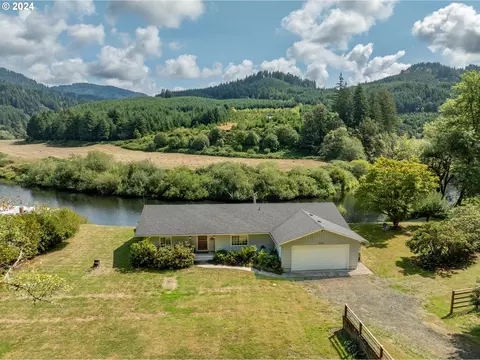 2584 Little Switzerland Rd, Tidewater, OR 97390