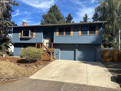 14815 S Greentree Dr, Oregon City, OR 97045