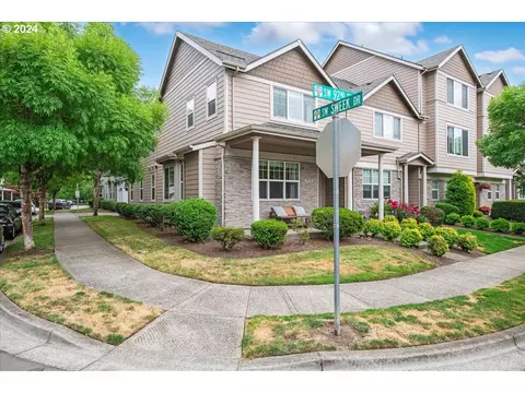 18550 SW 92nd Ter, Tualatin, OR 97062