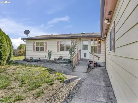 2035 Spicer Wayside SE, Albany, OR 97322