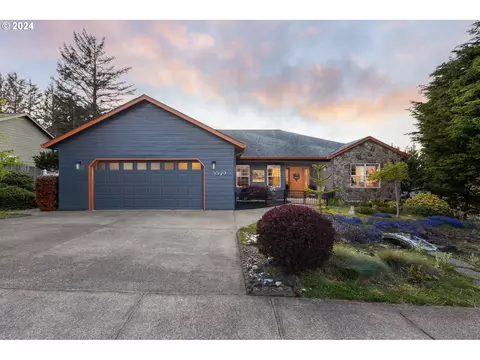 5529 NE Voyage Ave, Lincoln City, OR 97367