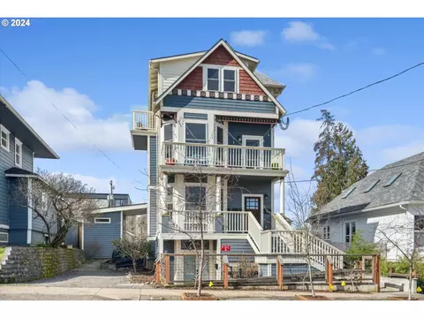 6817 NE 7th Ave #D, Portland, OR 97211