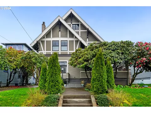 2814 NE Skidmore St, Portland, OR 97211