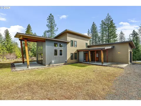 115 Jennings Rd, Trout Lake, WA 98650