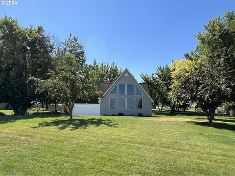 1360 E Highland Ave, Hermiston, OR 97838