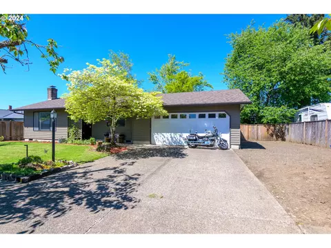 666 56th St, Springfield, OR 97478