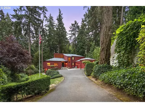 5826 SE Oetkin Rd, Milwaukie, OR 97267