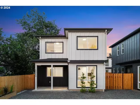 6635 SE Duke St #B, Portland, OR 97206